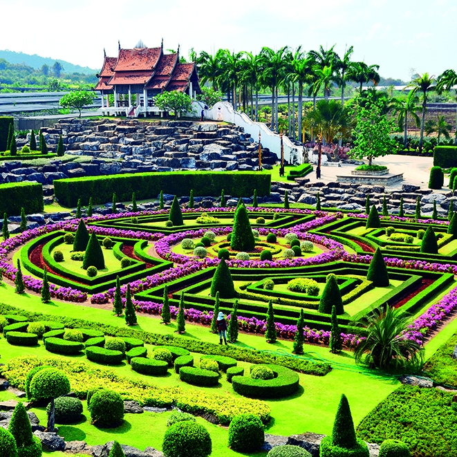 Calendar Gardens Int 007